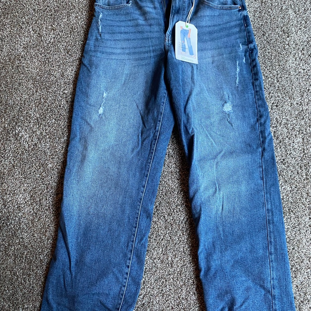 NEW Jeans from Fashion Nova